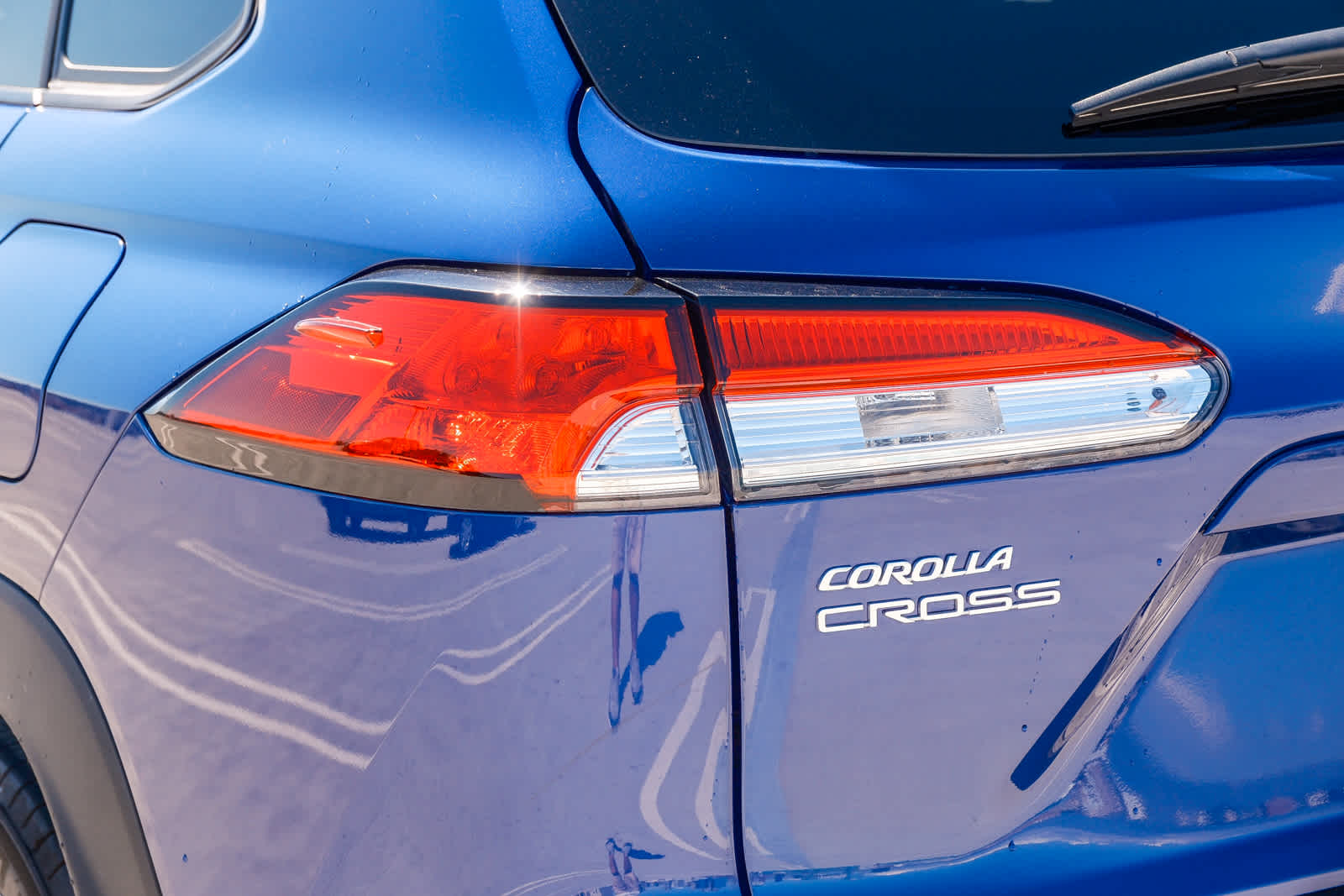 2024 Toyota Corolla Cross LE photo 4