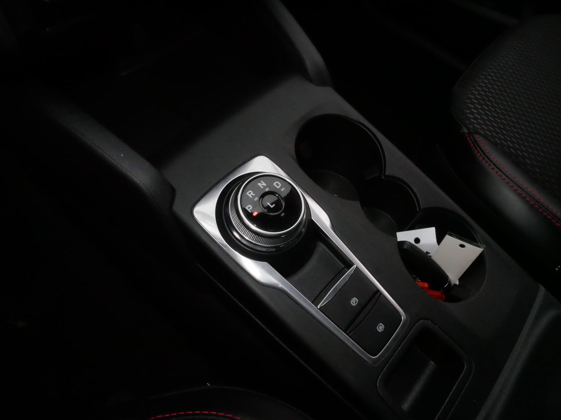 2024 Ford Escape ST-Line photo 19