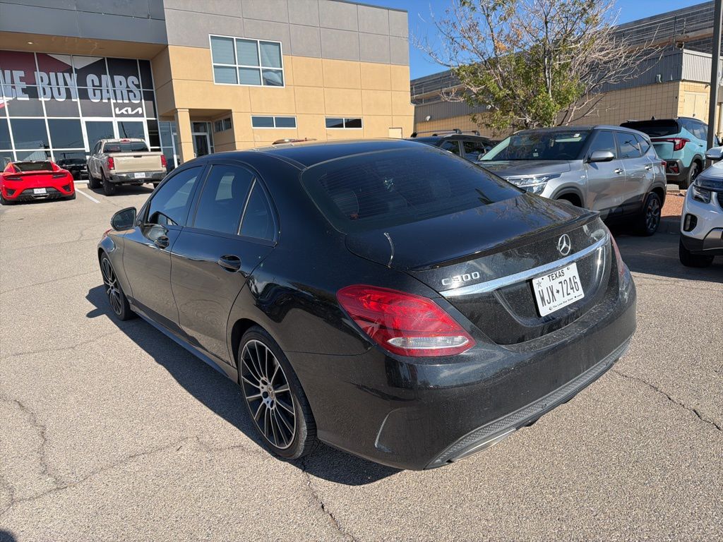 2018 Mercedes Benz C 300 photo 2