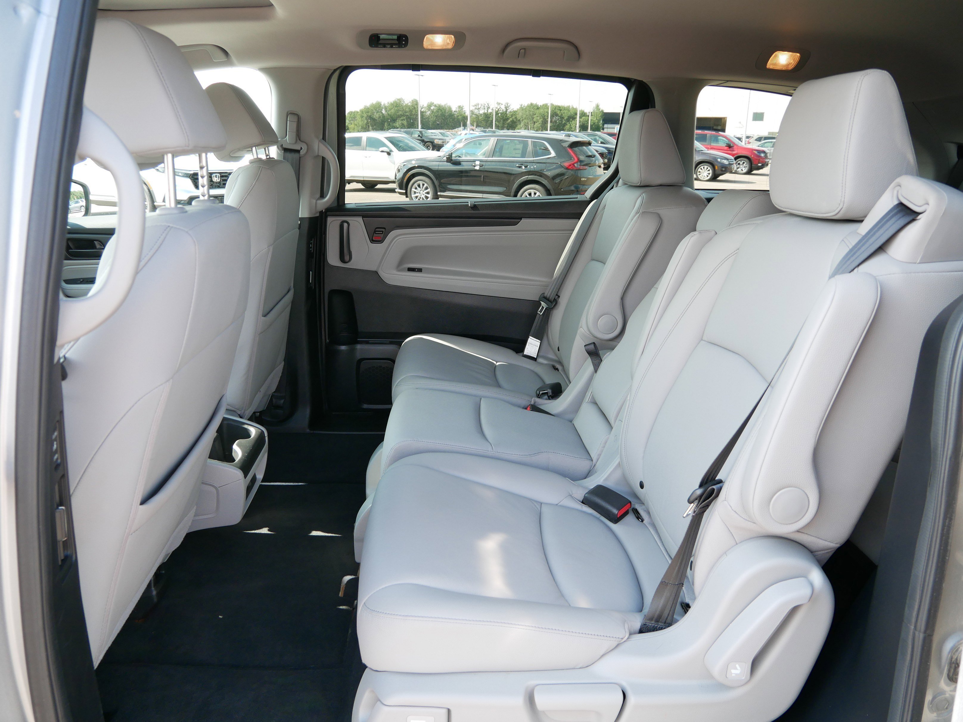 2024 Honda Odyssey EX-L photo 28