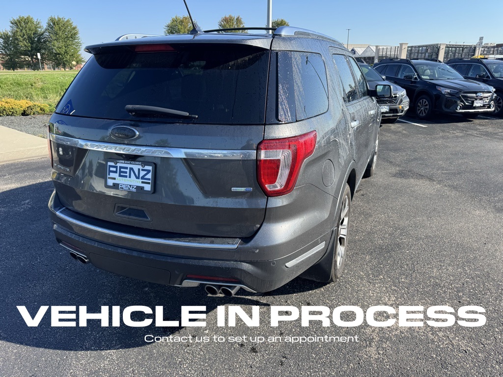 2018 Ford Explorer Platinum photo 3