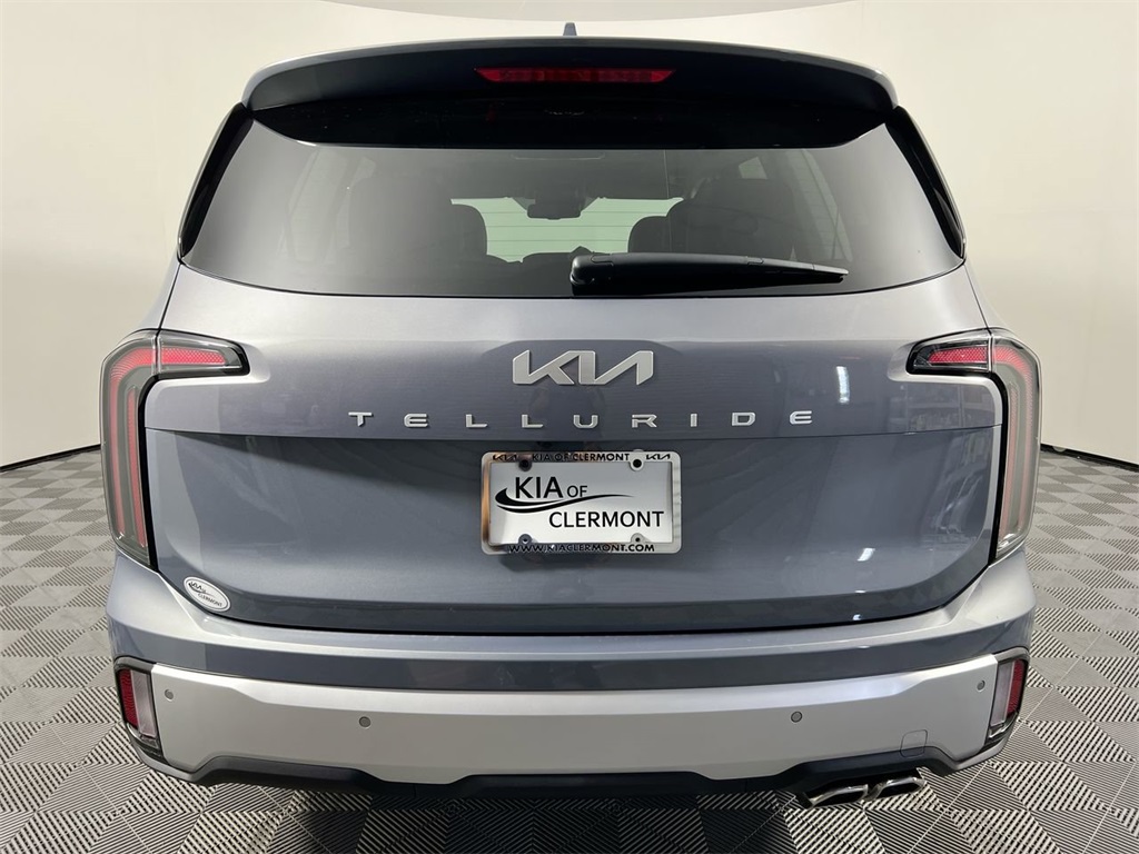 2025 Kia Telluride EX photo 3