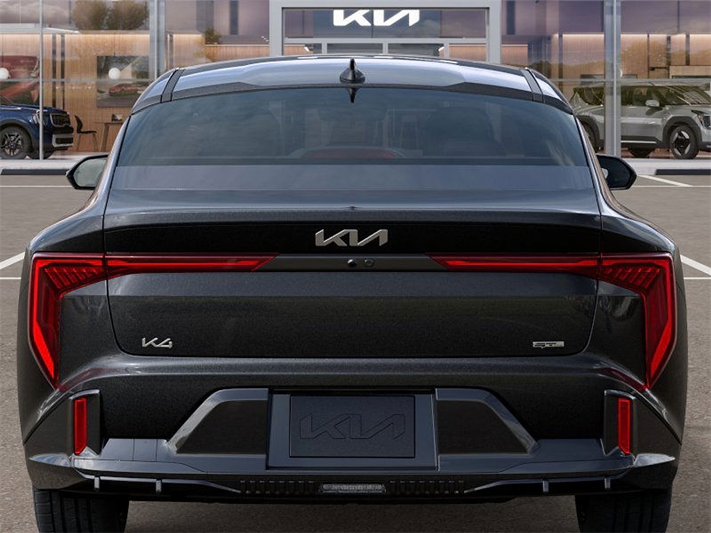 2025 Kia K4 GT-Line photo 13
