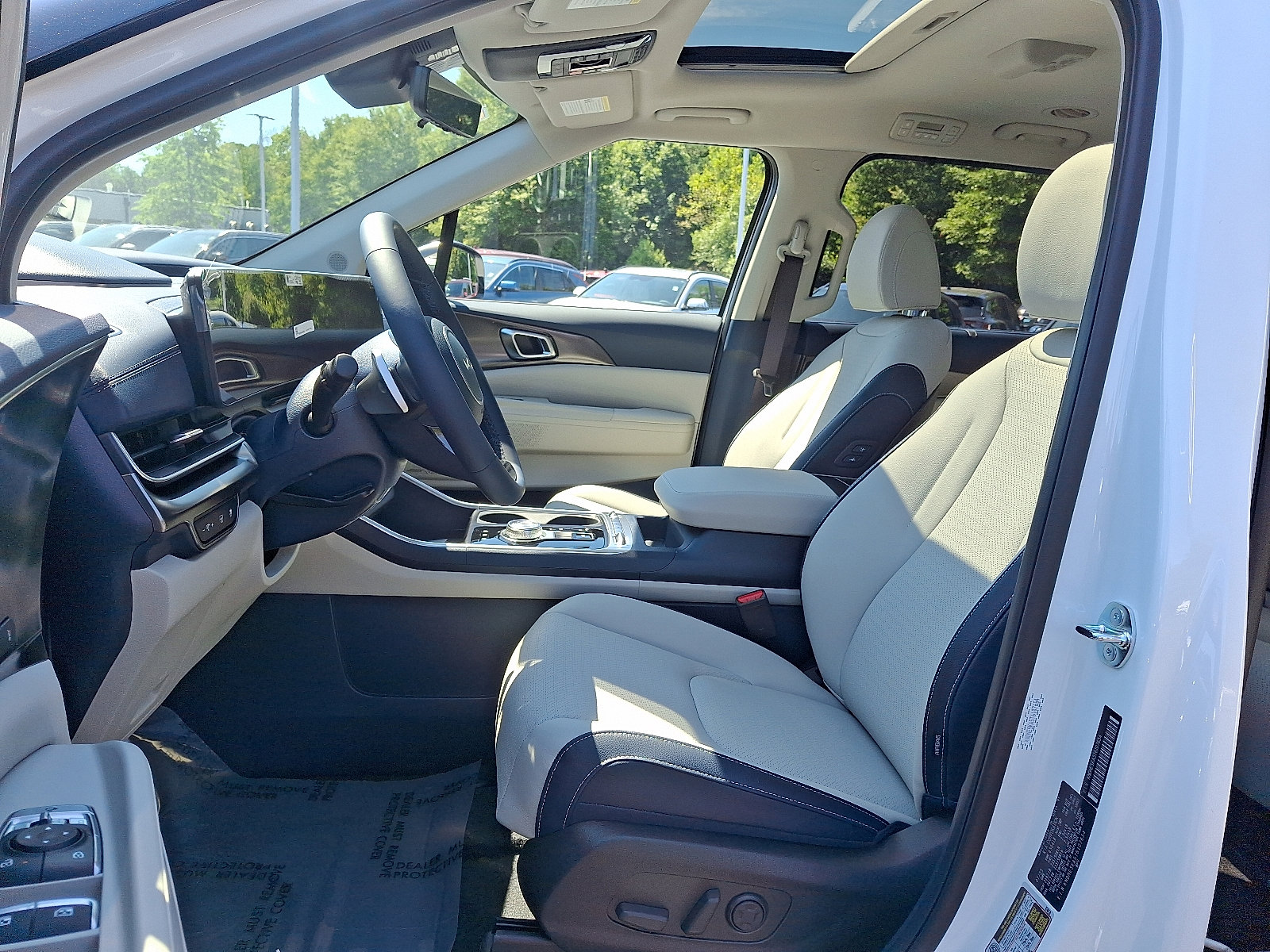 2026 Kia Carnival SX Prestige photo 4