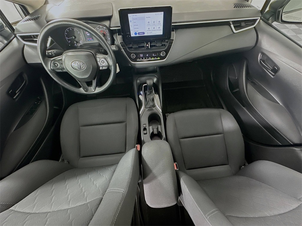 2023 Toyota Corolla LE photo 29
