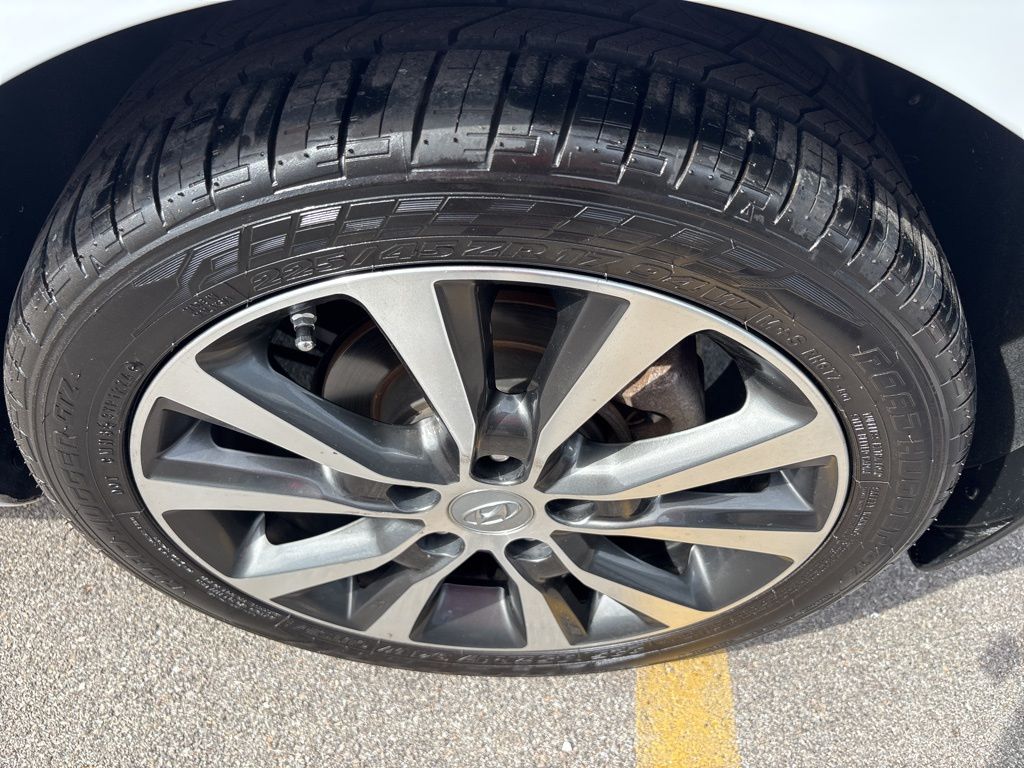 2020 Hyundai Elantra GT Base photo 11