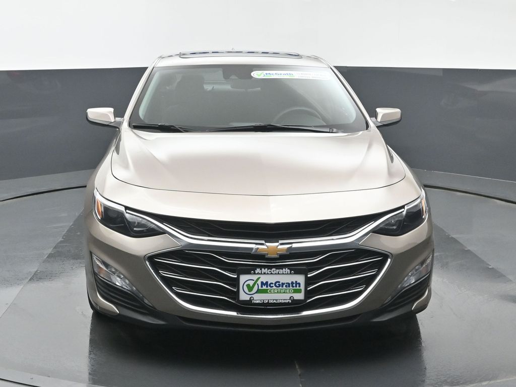 2024 Chevrolet Malibu 1LT photo 2