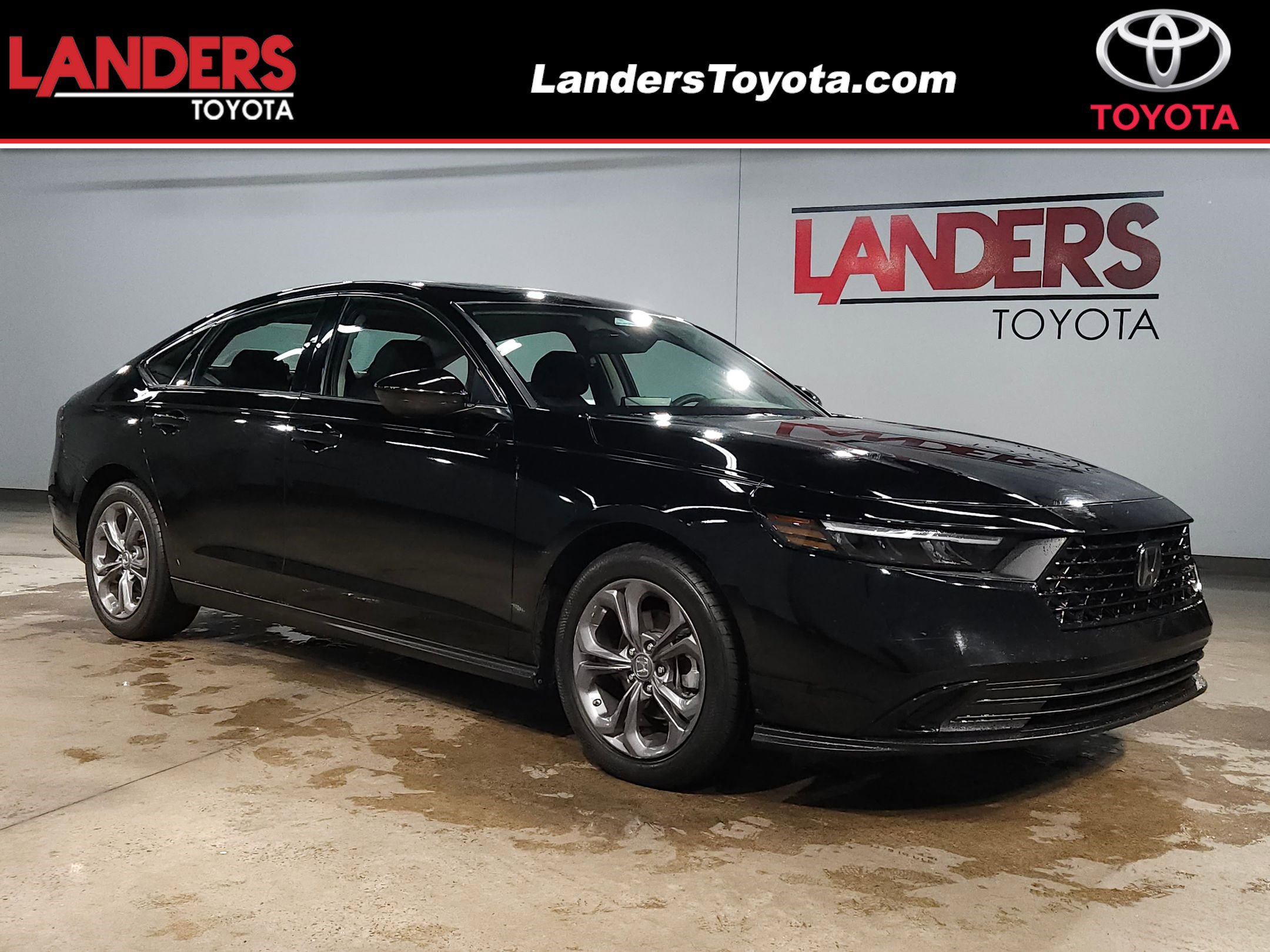 2024 Honda Accord EX's photo