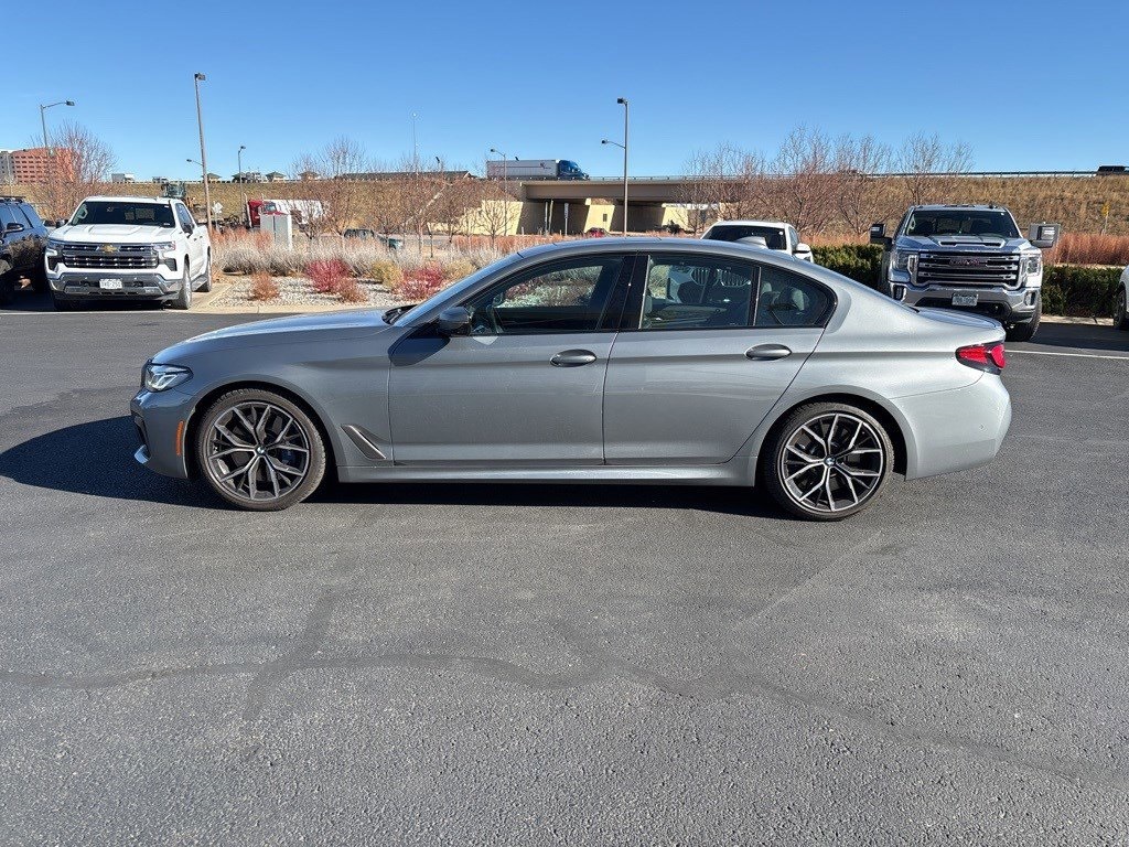 2023 Bmw M550i xDrive photo 2