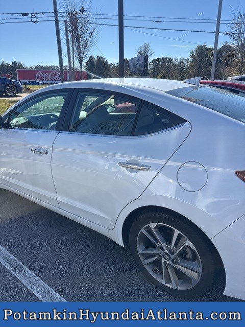 2017 Hyundai Elantra Limited's photo