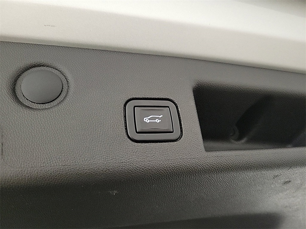 2021 CHEVROLET EQUINOX - Image 22