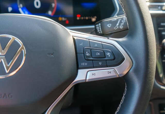 2022 Volkswagen Tiguan SE photo 14