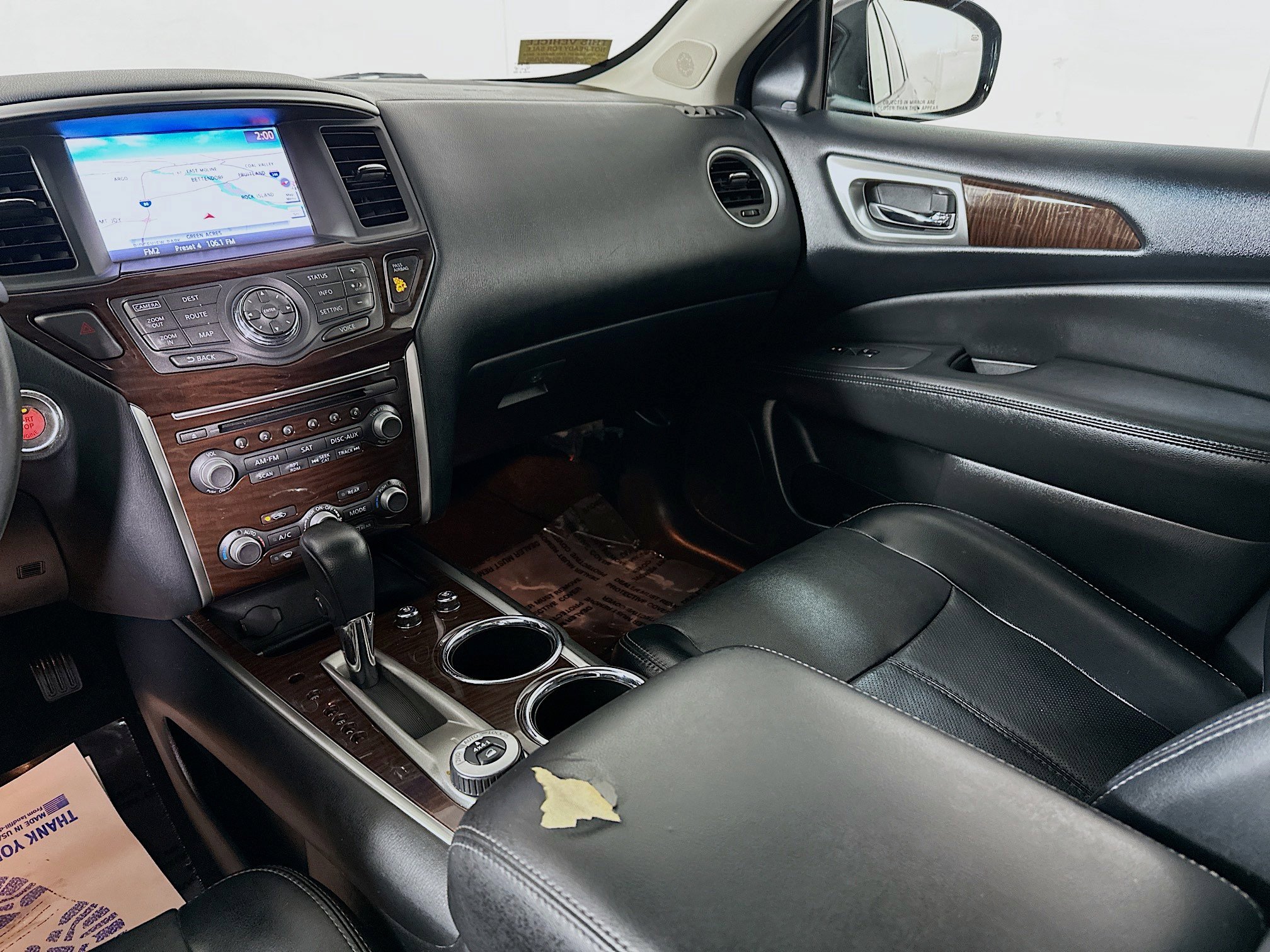2015 Nissan Pathfinder Platinum photo 22