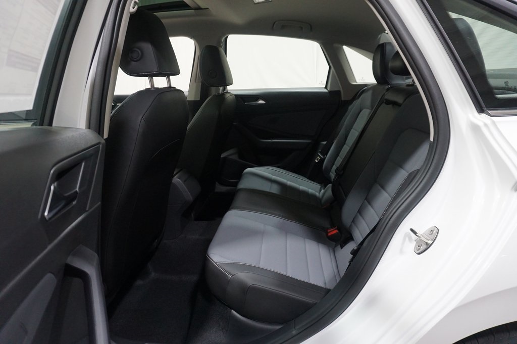 2025 Volkswagen Jetta 1.5T SE photo 10