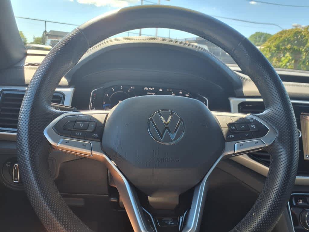 2023 Volkswagen Atlas Cross Sport SEL R-Line photo 22