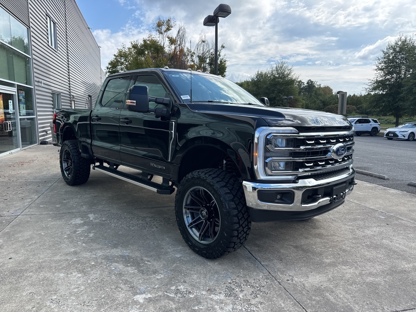 2025 Ford F-250 Super Duty Lariat's photo