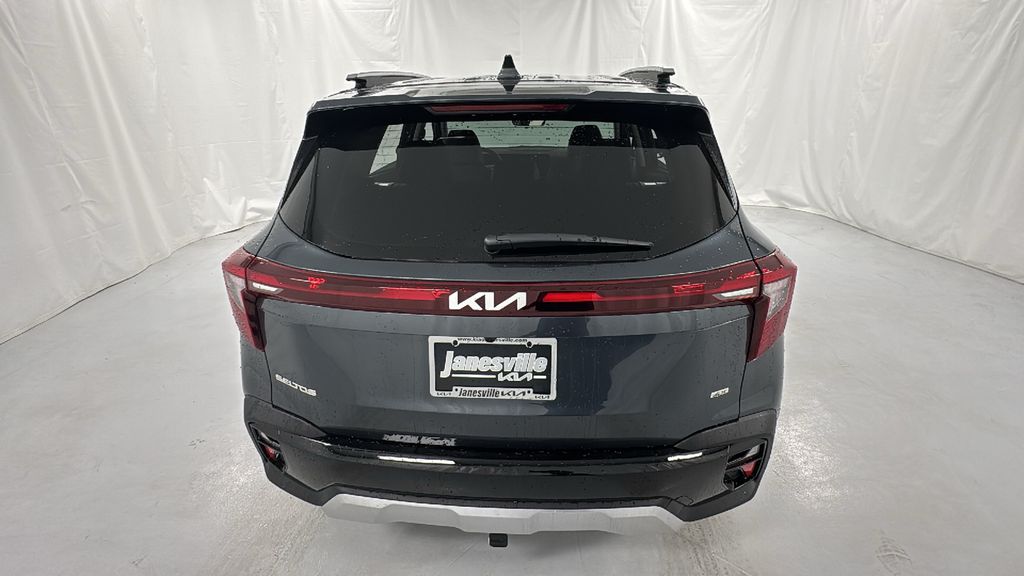 2026 Kia Seltos S photo 2