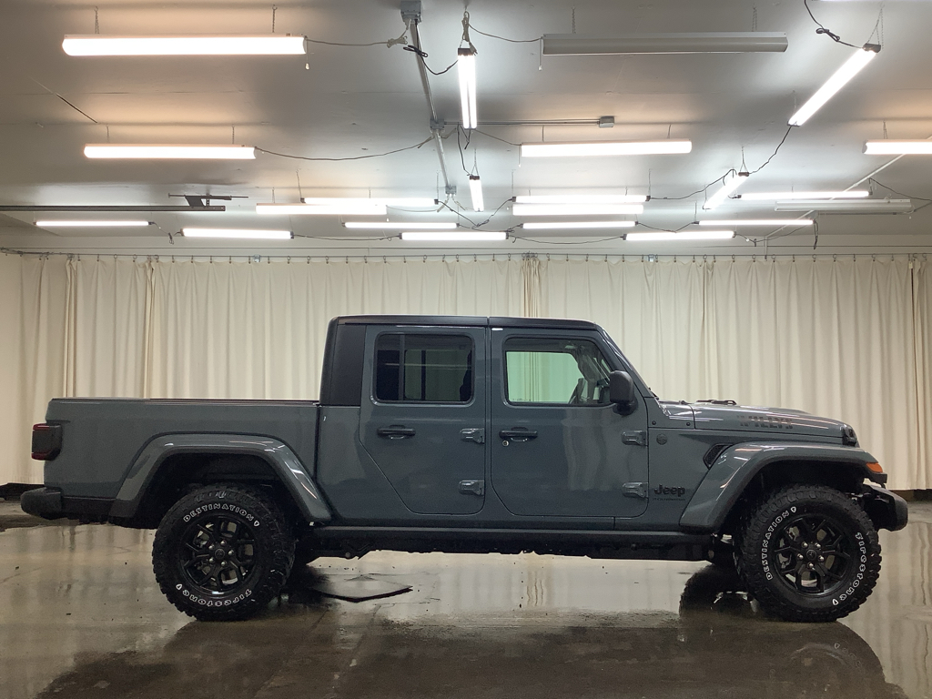 2026 Jeep Gladiator Willys photo 4