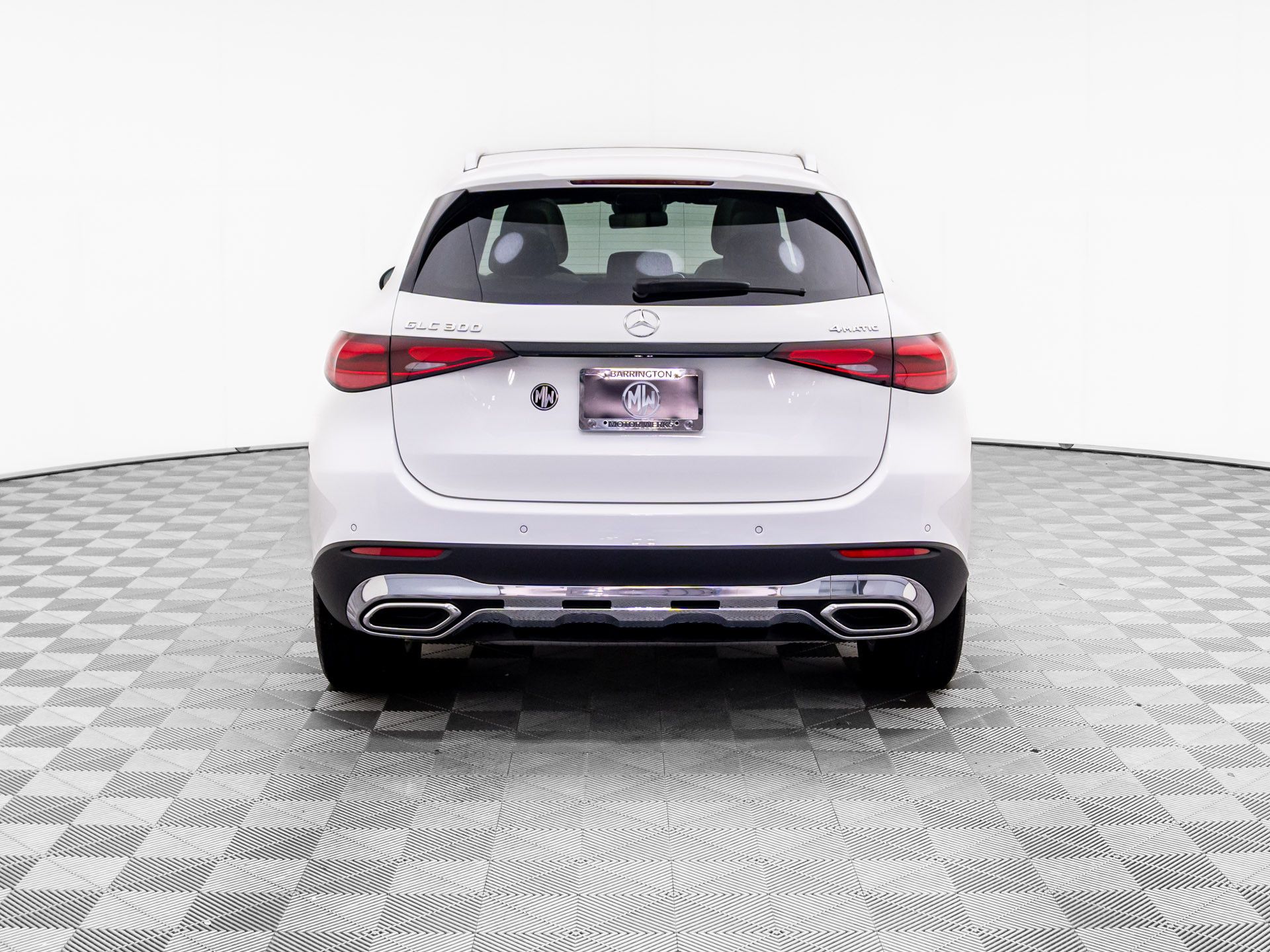 2025 Mercedes Benz GLC 300 4MATIC photo 3