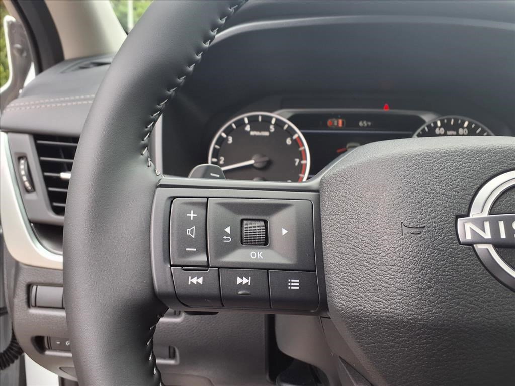 2026 Nissan Rogue SV photo 13