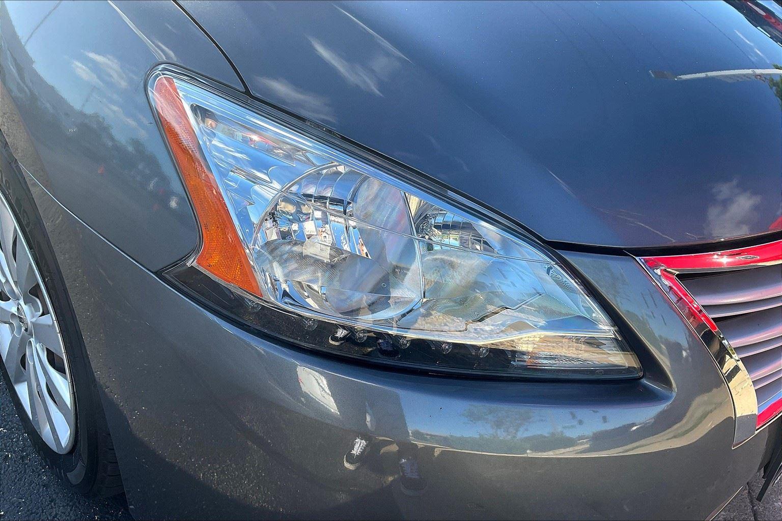 2015 Nissan Sentra SV photo 27