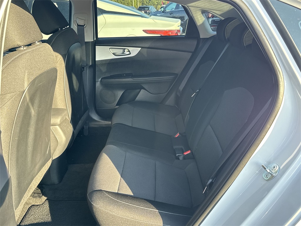 2024 Kia Forte LXS photo 27