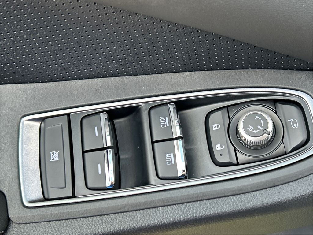 2025 Subaru Ascent Touring photo 33