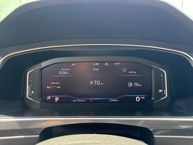 2021 Volkswagen Tiguan SEL photo 21