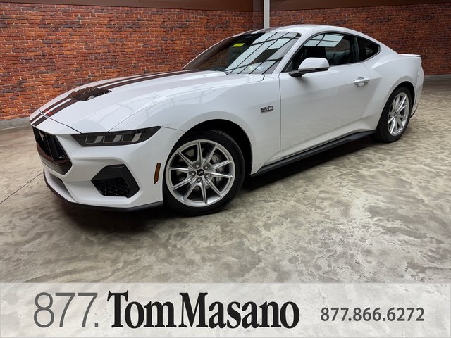 2025 Ford Mustang GT Premium's photo