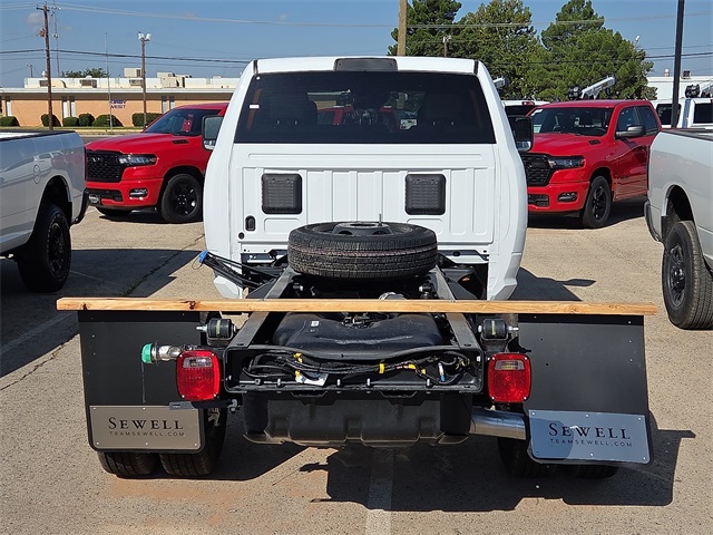 2026 Ram 3500 Tradesman photo 3