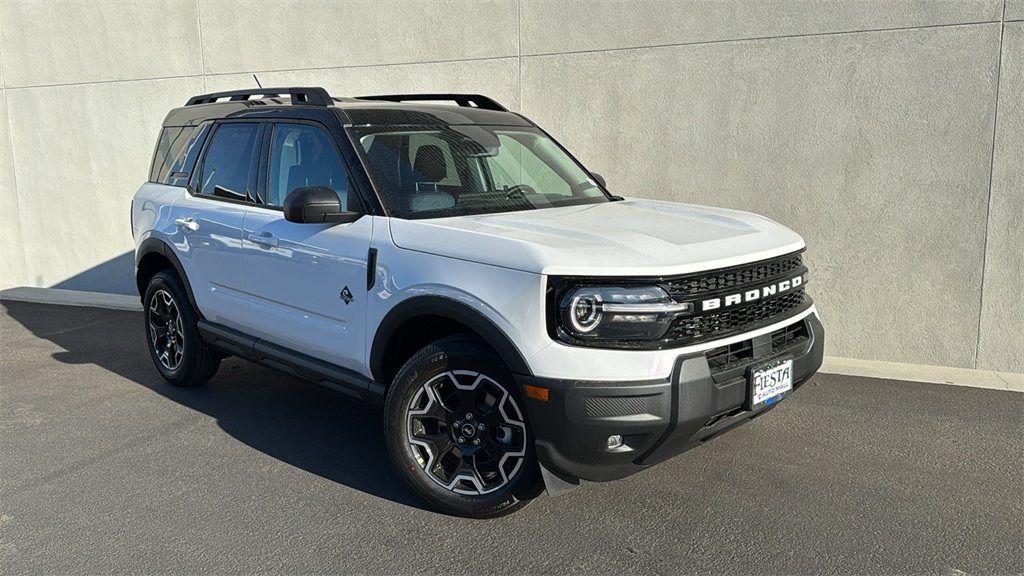 2025 Ford Bronco Sport Outer Banks's photo