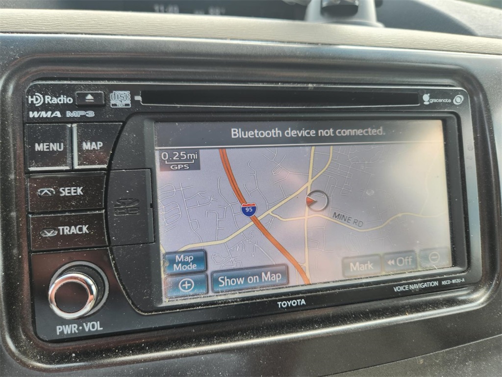 2014 Toyota Sienna XLE photo 3