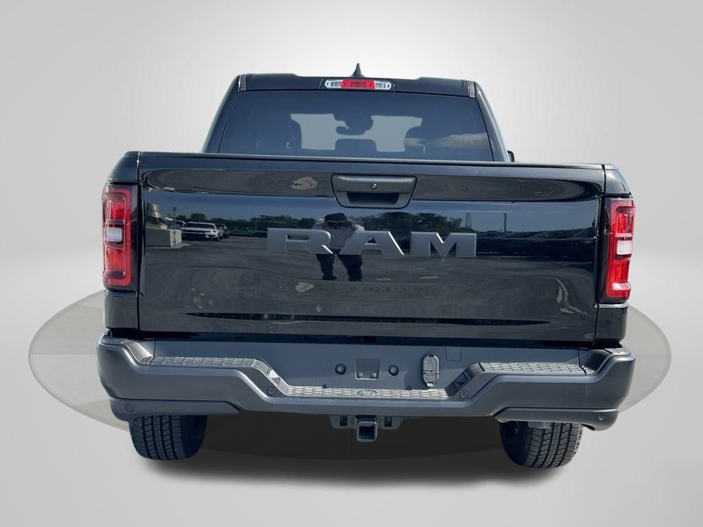 2025 Ram 1500 Tradesman photo 5