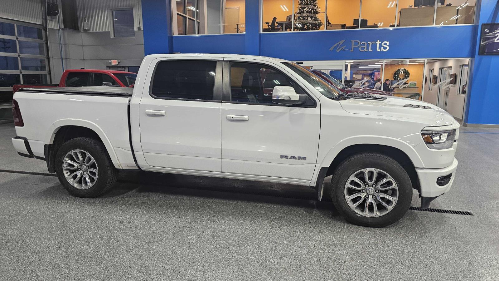 2019 Ram 1500 Laramie photo 4