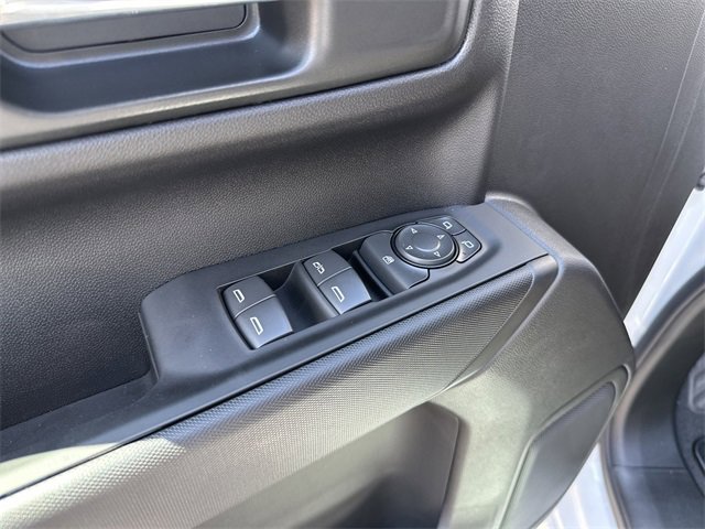 2026 Chevrolet Silverado Custom photo 16