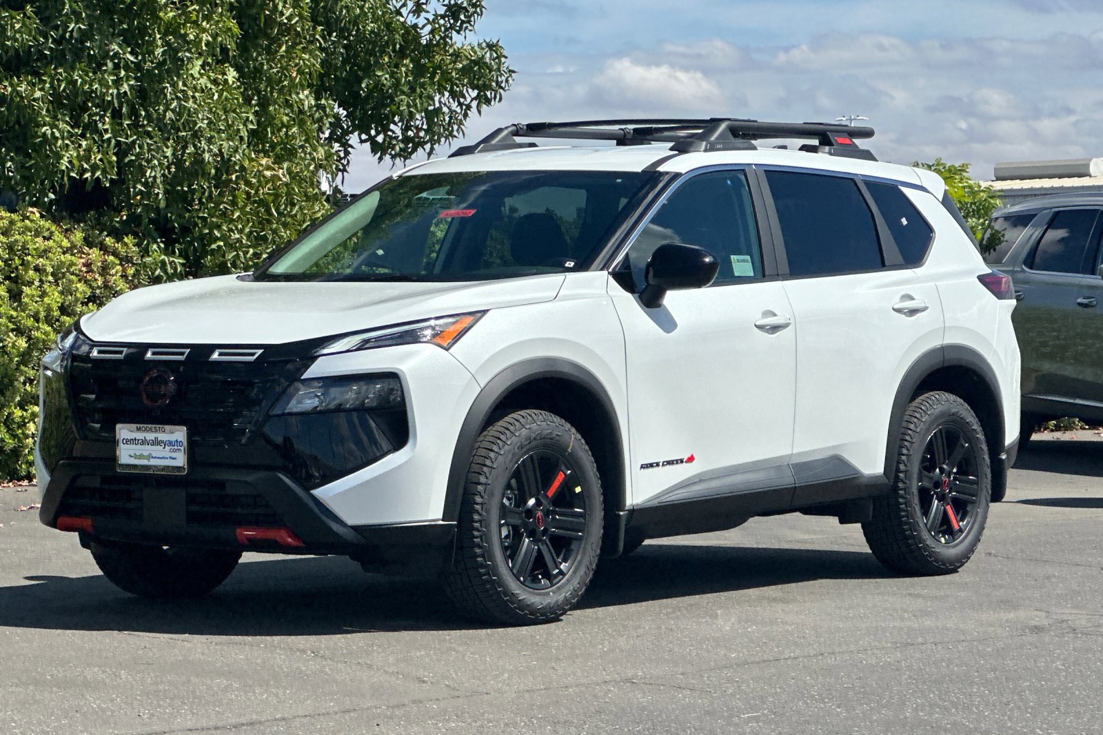 2026 Nissan Rogue AWD photo 6
