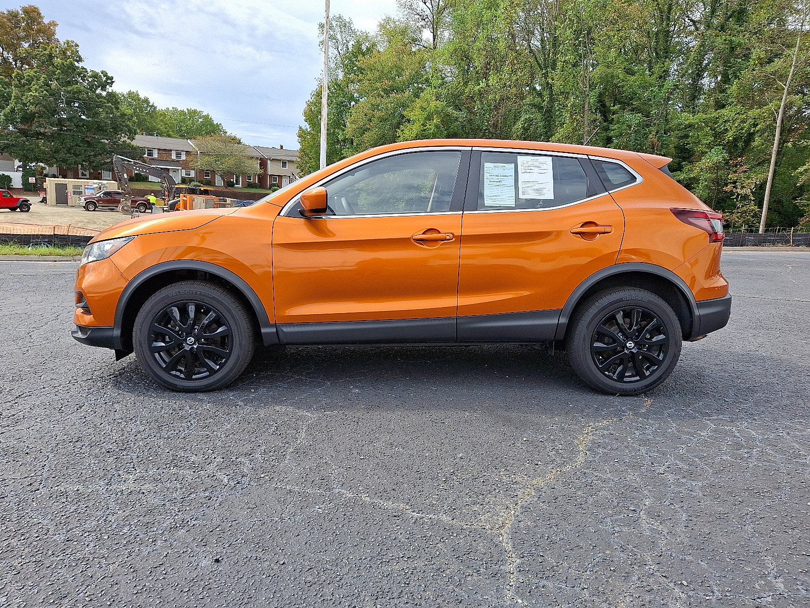 2022 Nissan Rogue Sport S photo 3