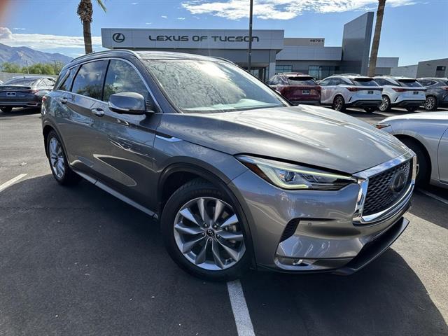 2019 Infiniti QX50 Essential photo 6