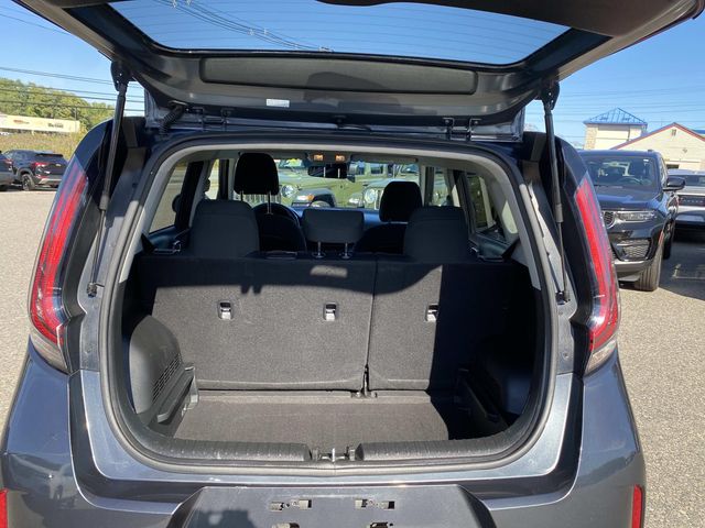 2024 Kia Soul LX photo 4