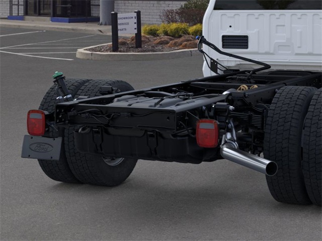 2026 Ford F-550 photo 19