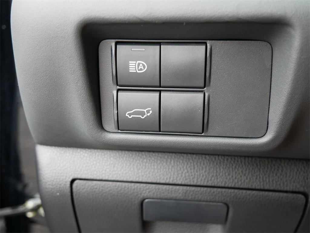 2022 Toyota Highlander XLE photo 24