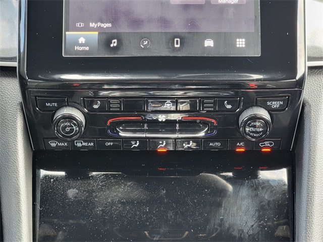 2022 Jeep Grand Cherokee Altitude photo 23