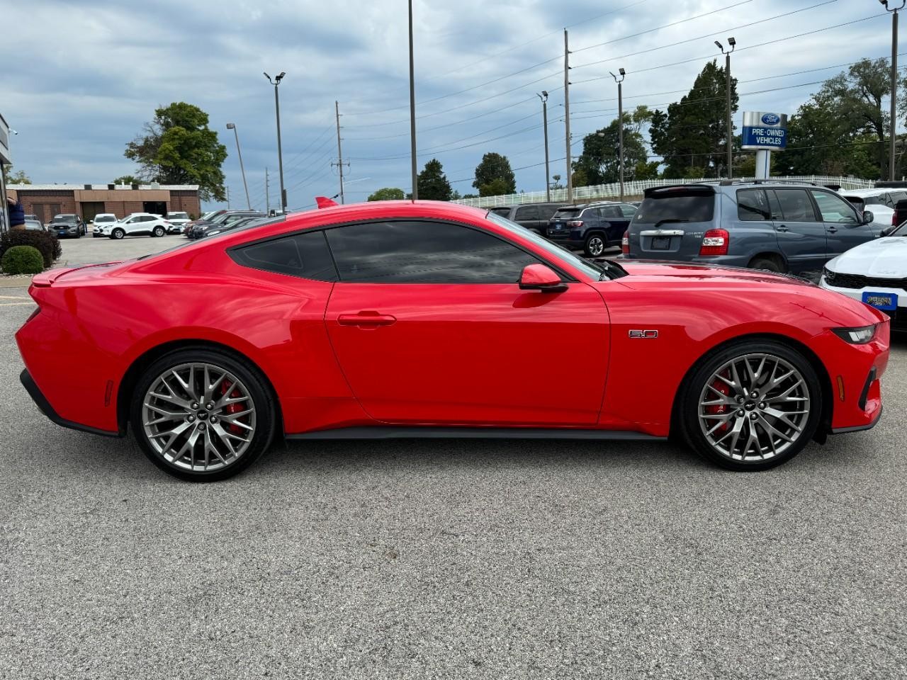 2024 Ford Mustang GT Premium photo 2