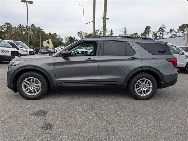 2026 Ford Explorer photo 4