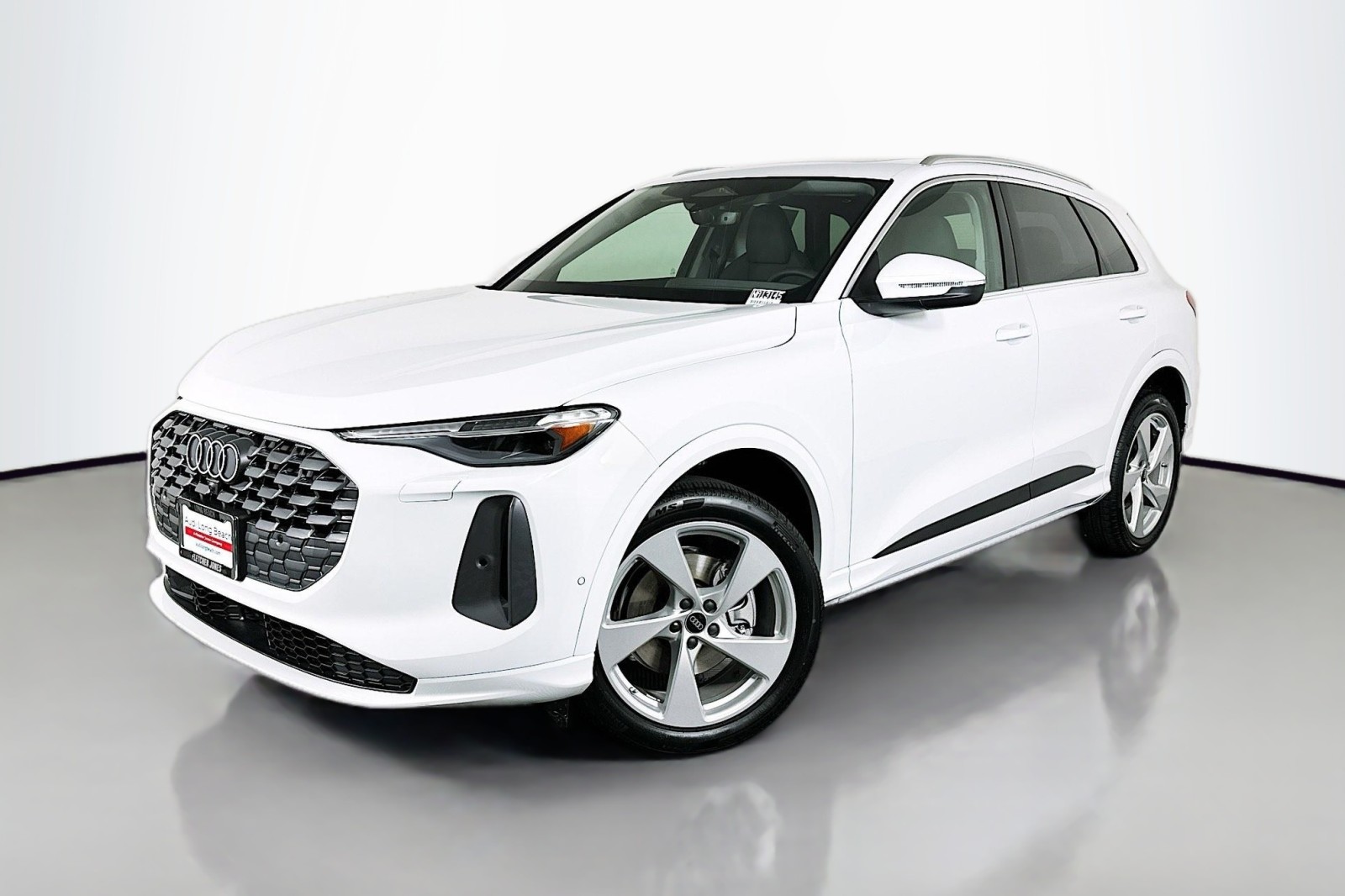 2025 Audi New Q5 Premium Plus's photo