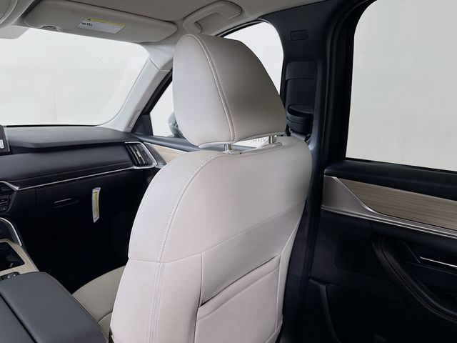 2025 Mazda CX-90 Plug-in Hybrid Preferred photo 23
