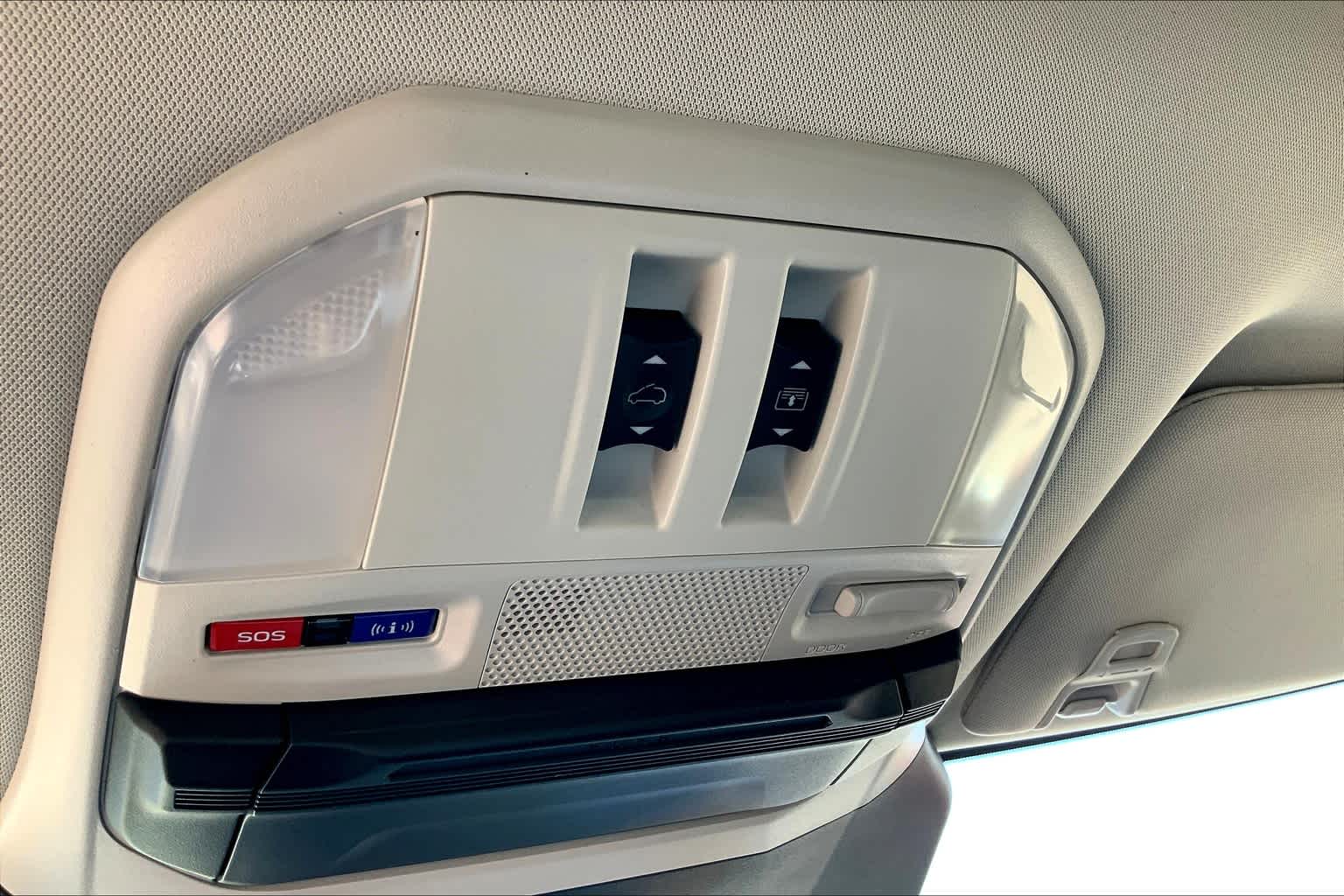 2025 Subaru Ascent Onyx Edition photo 18