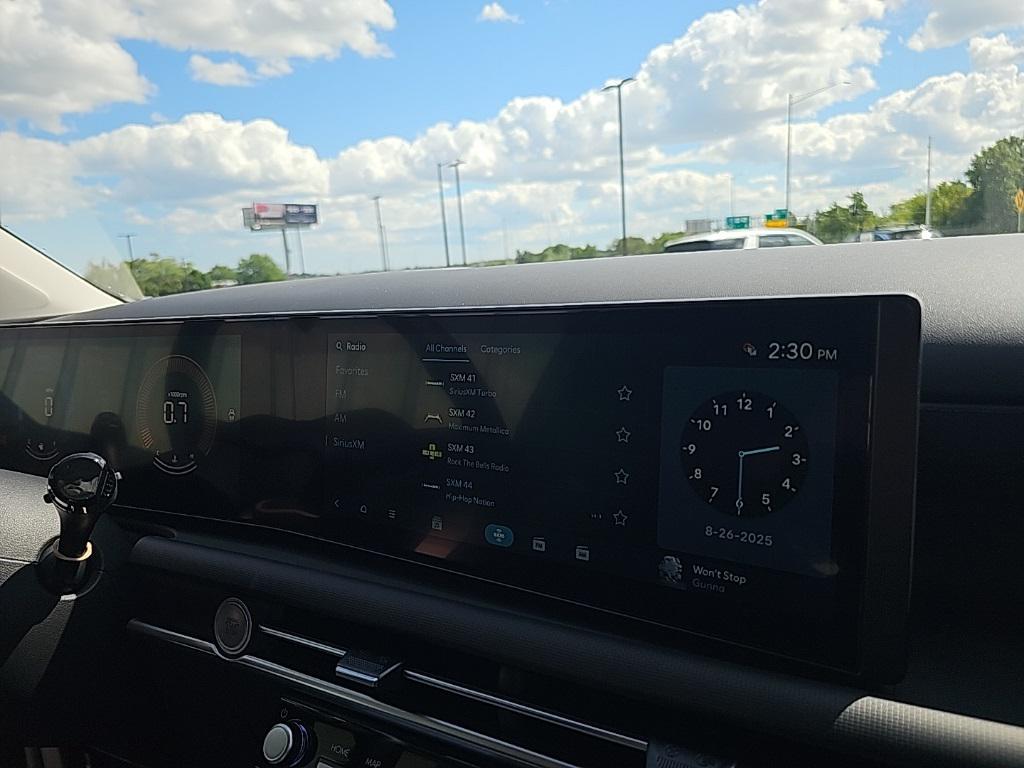 2026 Hyundai Tucson SEL photo 17