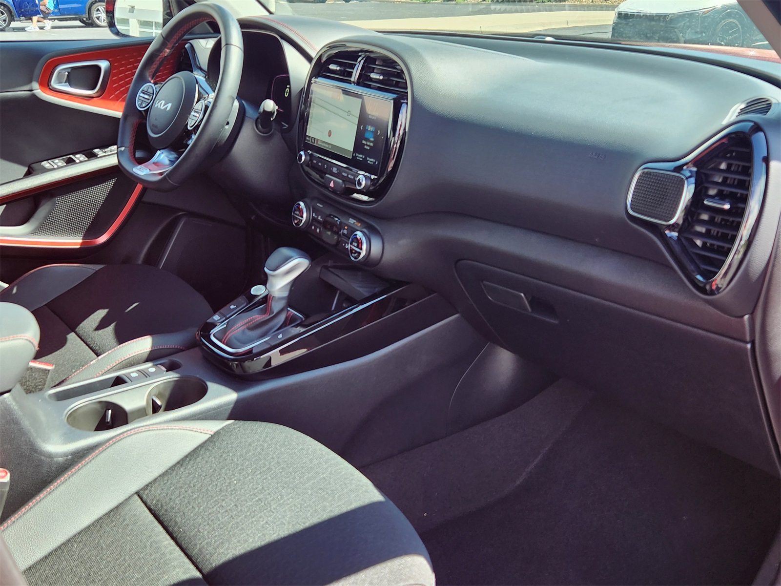 2025 Kia Soul GT-Line photo 11