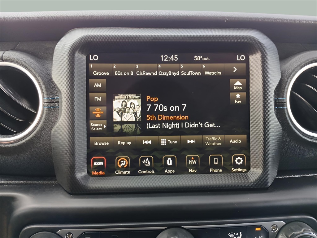 2022 Jeep Wrangler Unlimited Rubicon 4xe photo 15